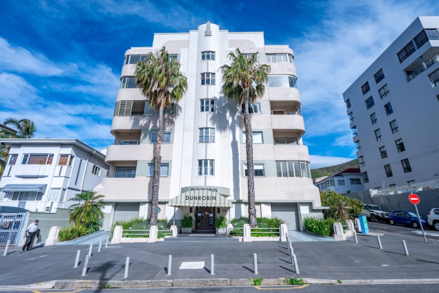 To Let 1 Bedroom Property for Rent in Fresnaye Western Cape